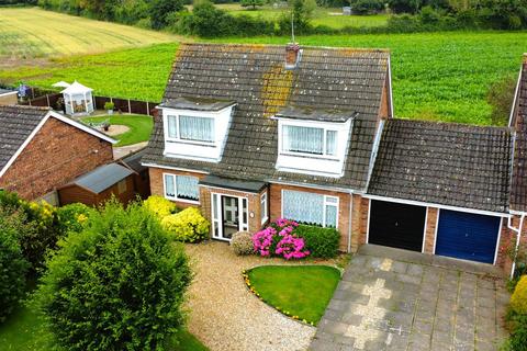 3 bedroom semi-detached bungalow for sale, Gregs Close, Mattishall