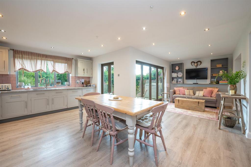 Open Plan Kitchen/Dining/Family Room