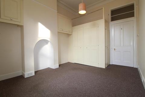 1 bedroom flat to rent, Esplanade, Scarborough Y011 2AF