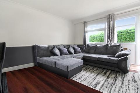 2 bedroom apartment for sale, High Road, Broxbourne