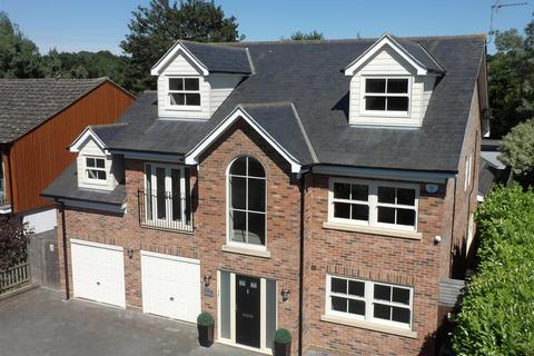 5 bedroom detached house for sale, Riffhams Lane, Danbury