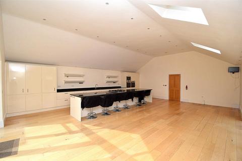 5 bedroom detached house for sale, Riffhams Lane, Danbury
