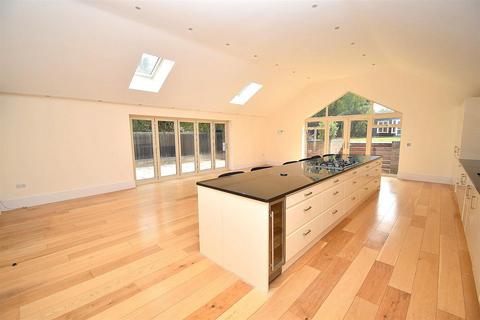 5 bedroom detached house for sale, Riffhams Lane, Danbury