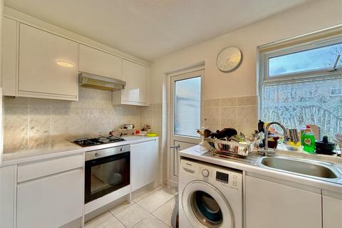 undefined, Heathlands Way, Hounslow TW4