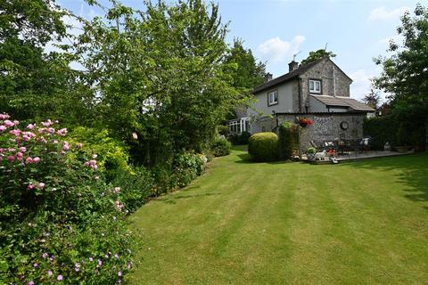 Longmeadow Baslow Road, Ashford In The Water, Bakewell, DE45 1QA
