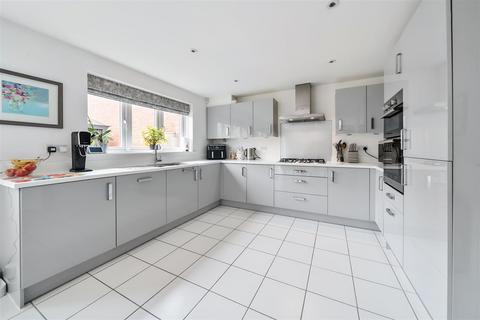 5 bedroom detached house for sale, Otter Mews, Biddenham