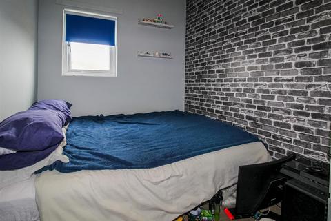 51 Upper Lane, Netherton, Wakefield, WF4 4NQ
