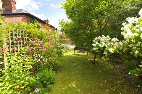 2 bedroom cottage for sale, Knockin, Oswestry