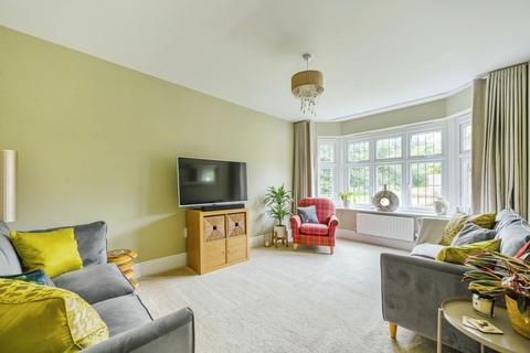 1 Armitage Close, Amington, Tamworth, B77 4FZ