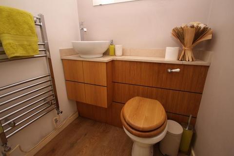 22 The Gateways, Wyke, Bradford, BD12 8DG
