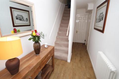 22 The Gateways, Wyke, Bradford, BD12 8DG