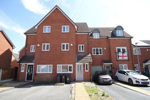 4 bedroom townhouse for sale, Cameron Grove, Eccleshill, Bradford