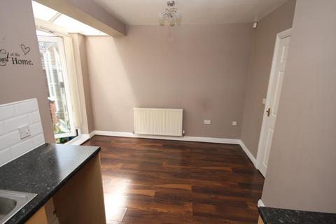 19 Cameron Grove, Eccleshill, Bradford, BD2 3DG