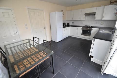 3 bedroom semi-detached house for sale, The Finches, Portishead