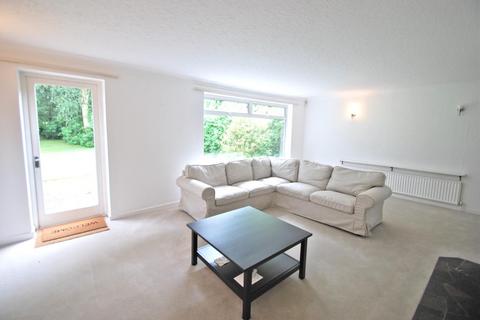 3 bedroom detached house to rent, Thorngrove Hill, Wilmslow