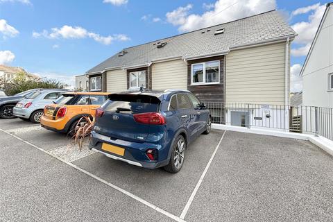 3 bedroom end of terrace house for sale, Falmouth