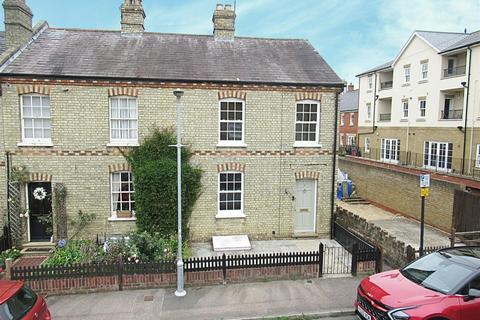 3 bedroom end of terrace house for sale, St. Johns Street, Hertford SG14