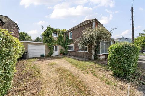 3 bedroom semi-detached house for sale, Avenue Road, Hayling Island PO11