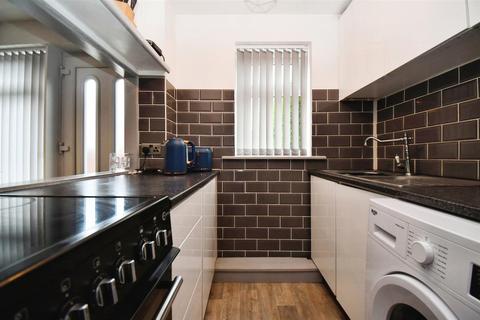 1 bedroom end of terrace house for sale, Stanbury Road, Hull