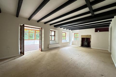Ivy Cottage Castlegate, East Ayton, Scarborough, YO13 9EJ