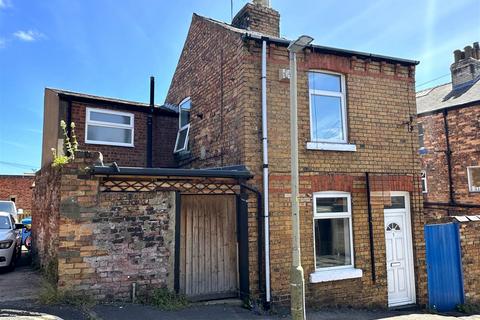 2 bedroom detached house for sale, Acworth Street, Scarborough