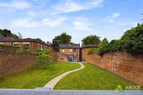 3 bedroom detached house for sale, Stapenhill Road, Burton on Trent DE15