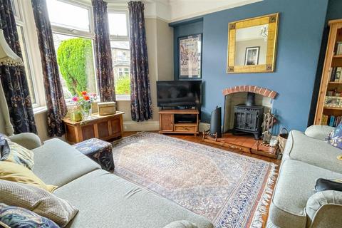 3 bedroom semi-detached house for sale, Heath Grove, Buxton