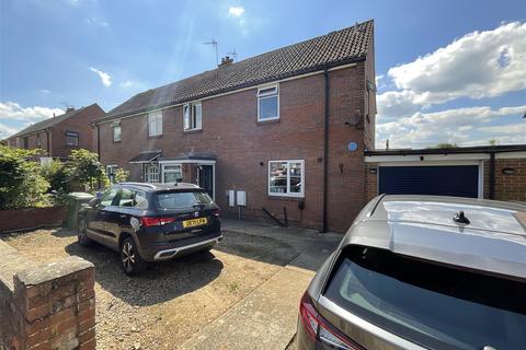 3 bedroom semi-detached house for sale, Rowan Close, Scarborough