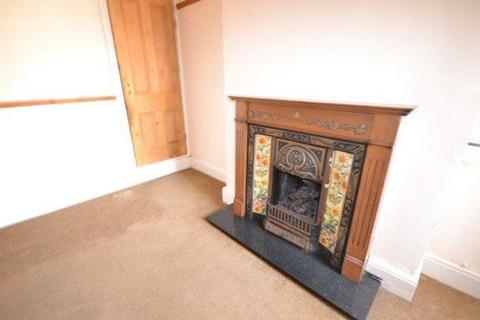 2 bedroom terraced house to rent, Howard Road, Leicester