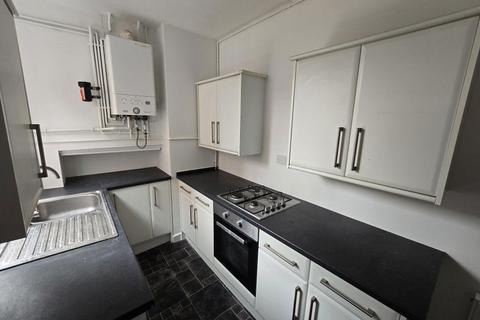 2 bedroom terraced house to rent, Howard Road, Leicester