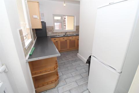 2 bed flat/apartment for rent in Whitchurch Road, Cardiff CF14