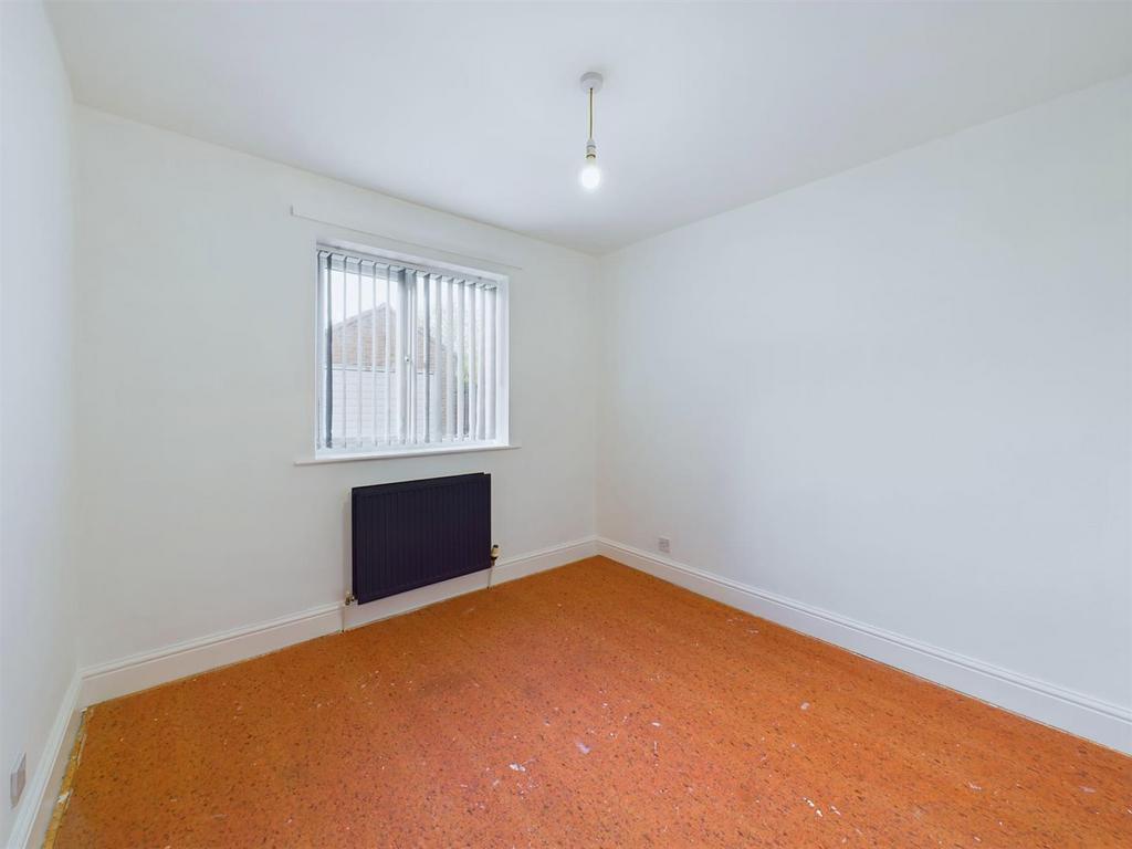 Bedroom: