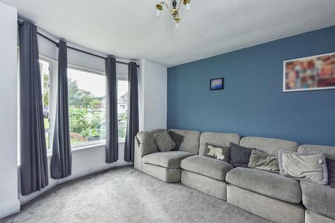 3 bedroom terraced house for sale, Wood Farm Close, Leigh-on-Sea SS9