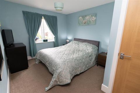 3 bedroom detached house for sale, Queens Vale, Wallsend