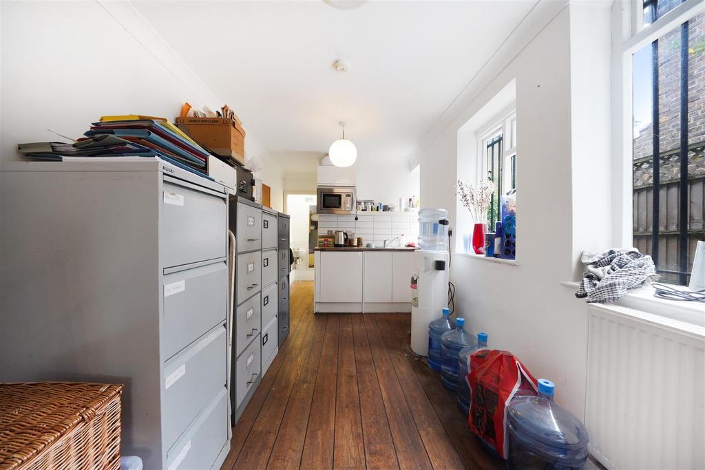 421 Roman Road - X0r Kipa7 Sx LCURSm WI96.jpg