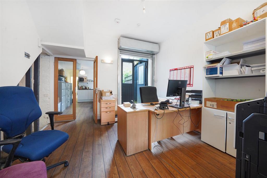 421 Roman Road - z2cfj SXITe Cm B1b Sk JKK.jpg