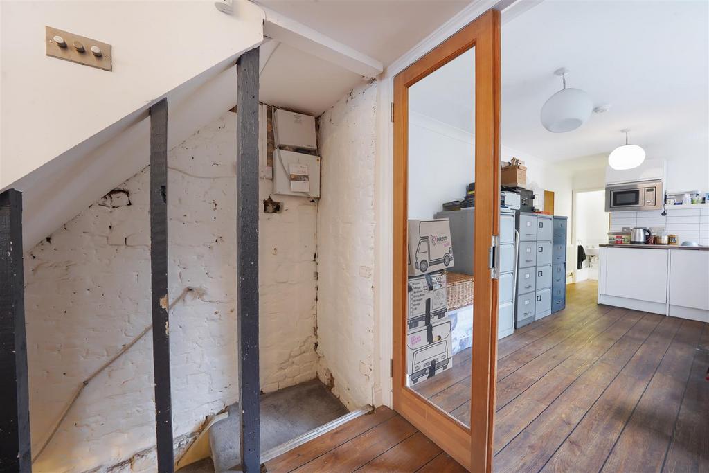421 Roman Road - Jx Sw PJt3tddc KJEg Rvz D.jpg