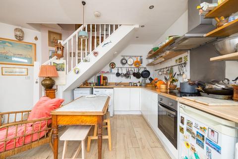 Flat 2, 19 Gloucester Street, Eastville, Bristol, BS5 6QF
