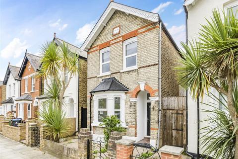 3 bedroom detached house for sale, Chesham Road, Kingston Upon Thames