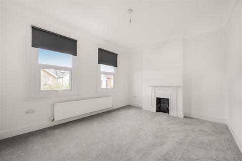 35 Chesham Road, Kingston Upon Thames, KT1 3AG