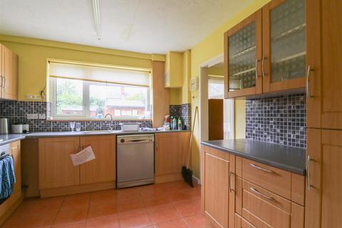 4 bedroom semi-detached house for sale, St. Fabians Close, Newmarket CB8