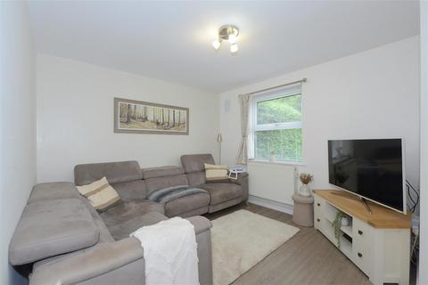 3 bedroom terraced house for sale, Spinney Path, Monkmoor, Shrewsbury