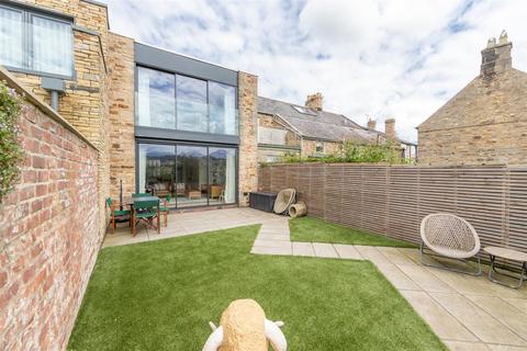 17 Front Street, Corbridge, NE45 5AP
