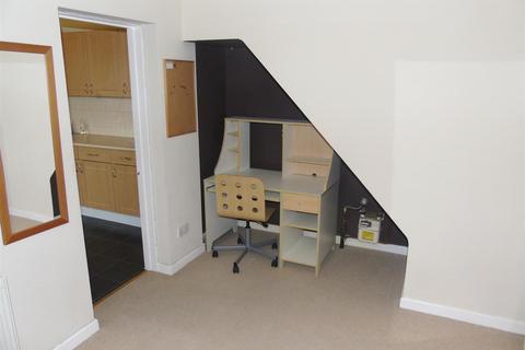 1 bedroom maisonette for sale, Gammons Lane, Watford WD24