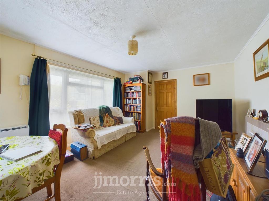 CAM02122 G0-PR0131-STILL012.jpg