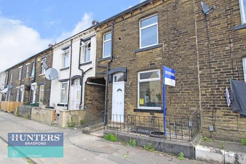 2 bedroom terraced house to rent, Halstead Place Great Horton, Bradford, West Yorkshire, BD7 3LY