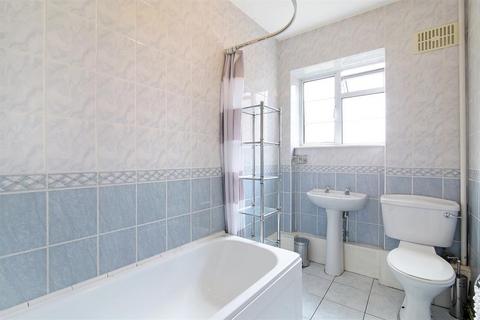 2 bedroom flat to rent, Harlynwood Close , SE5 0UE