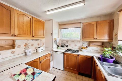 2 bedroom maisonette for sale, Strawberry Lane, Carshalton