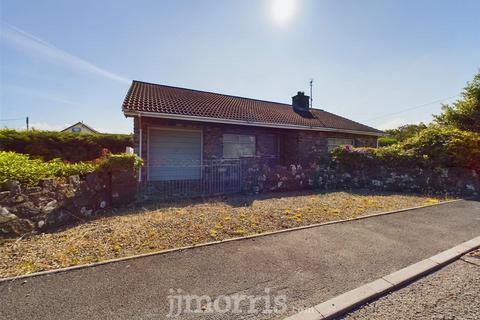3 bedroom detached bungalow for sale, Min-y-Ffynnon, Spring Hill, Dinas Cross