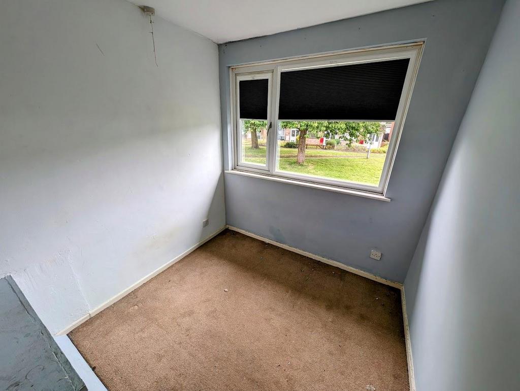 75 Cherington bed 3.jpg